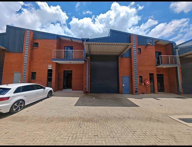 360M² WAREHOUSE TO LET IN ORMONDE